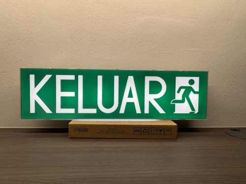 Emergency KELUAR Boxed Sign - Image 4